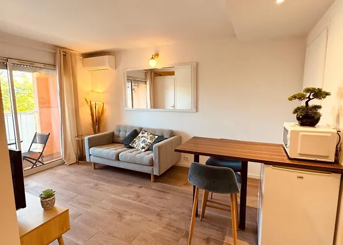 Apartmán Claelle - 200m Mandelieu