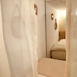 Claelle - 200m Apartment *